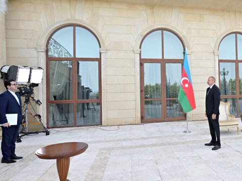 “Bəzi məscidlərdə hətta heyvan saxlayırlar” - Prezident Ermənistanın vandallığını səfirin diqqətinə çatdırdı 