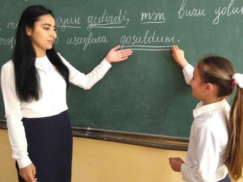 Azərbaycanda 8 mindən çox vakant müəllim yeri var - RƏSMİ