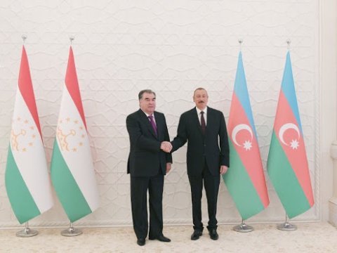  İlham Əliyev Tacikistanın prezidentini təbrik etdi