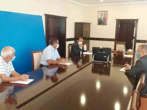 İcra başçısı pambıq tədarükü məntəqələrinin rəhbərlərini qəbul etdi