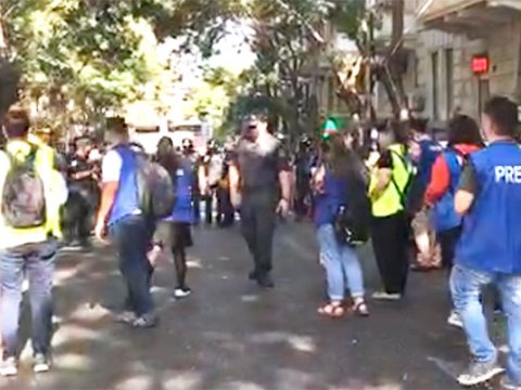 Bakıda icazəsiz küçə yürüşünün qarşısı alındı – RƏSMİ