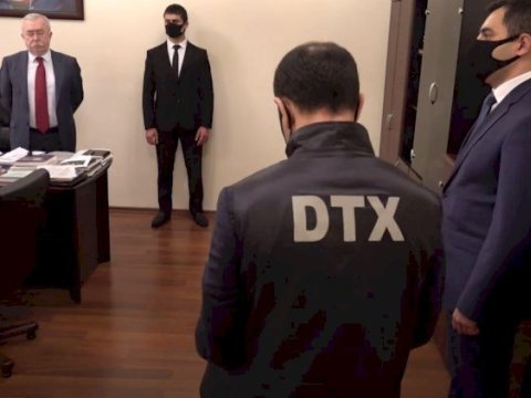 XİN-in həbs edilən şöbə müdiri məhkəməyə müraciət etdi