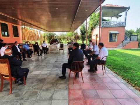 İcra başçısı kənd ağsaqqalları və ziyalılarla görüşdü - FOTO