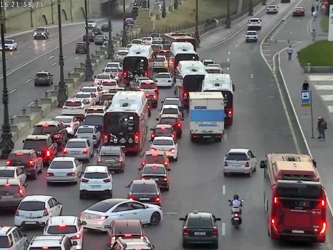 Avtobusların gecikmə səbəbi yollardakı sıxlıqdır-FOTOLAR
