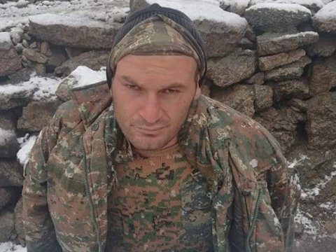 Erməni əsirinin görüntülərini yayan hərbçilər ordudan xaric EDİLDİ