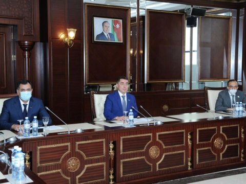 Parlamentin Hüquq siyasəti və dövlət quruculuğu komitəsinin iclası keçirilib