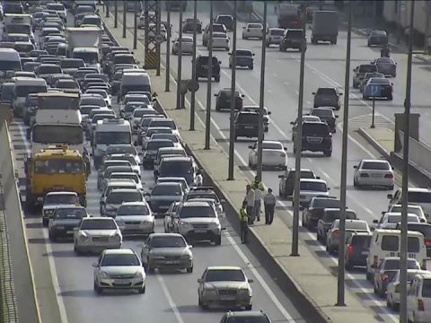 Bakıda qəza tıxaca səbəb oldu