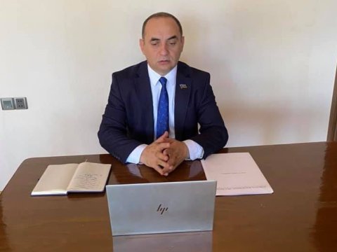 Deputat yüksək bal toplayan köçkün abituriyentlərlə videokonfrans keçirdi - FOTO  