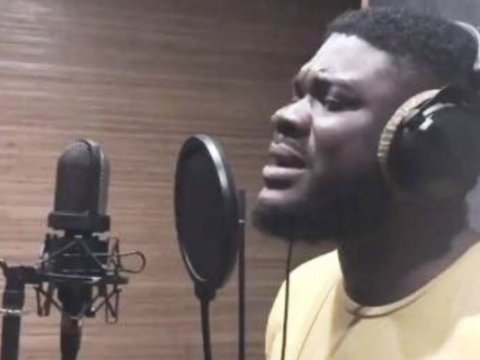 Nigeriyalı “Sarı gəlin”i Azərbaycan dilində oxudu - Video