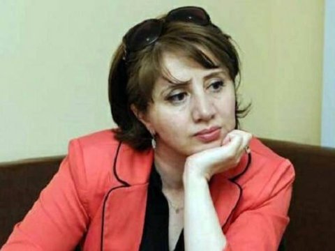 Öz dilinə hörmət etməyənin heç bir millətin yanında hörməti olmur 