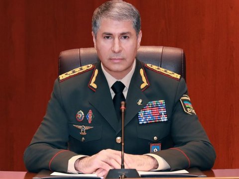 Vilayət Eyvazov şöbə rəisini İŞDƏN ÇIXARDI