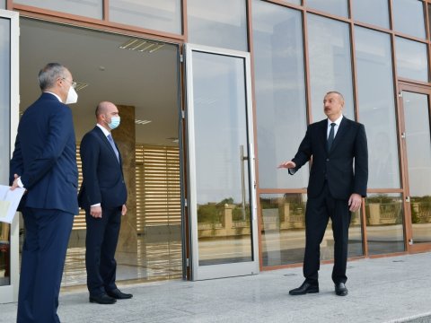 Prezidentdən məmurlara tapşırıq: “Biz daxili tələbatı yerli məhsullar hesabına təmin etməliyik”