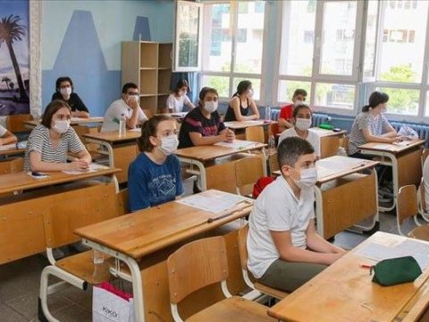 Məktəblərdə iş prosesi zamanı maskalardan istifadə mütləqdir - İdarə rəisi