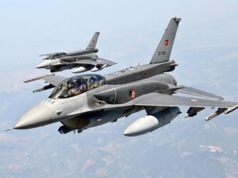 Türkiyə F-16-larının Gəncə üzərində uçuşu erməniləri PANİKAYA salıb