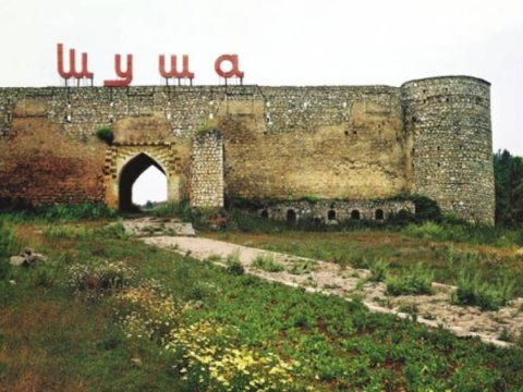 Livan erməniləri azərbaycanlı deputatın Şuşadakı evinə KÖÇÜRÜLDÜ  