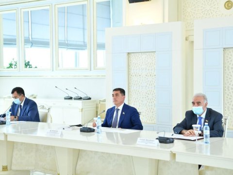 İntizam komissiyasının Əsasnaməsinin təsdiq edilməsi plenar iclasa tövsiyə olundu - FOTO