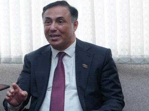 Elman Nəsirov deputatlardan ÜZR İSTƏDİ