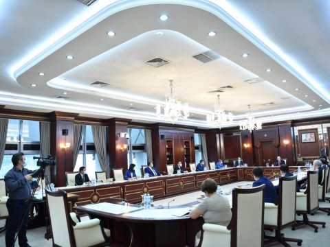 Milli Məclisin Səhiyyə komitəsinin iclası keçirilib