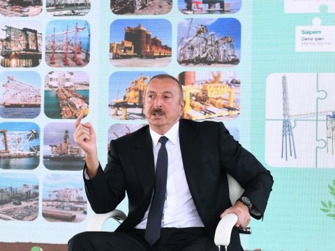 “Ölkəmizin həm siyasi, həm iqtisadi nailiyyətləri böyük dərəcədə neft-qaz amilinə söykənir”