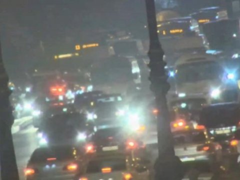 Yol qəzası mərkəzi prospektdə tıxac yaratdı