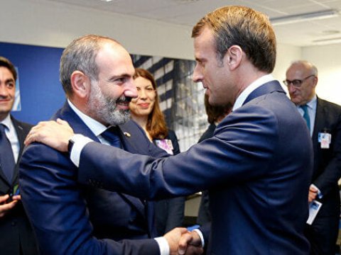 Paris İrəvanı Yaxın Şərqə “qaytarır”