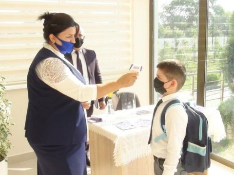 Bu gün daha 10 şagird, 7 işçi heyətdə koronavirus AŞKARLANDI 