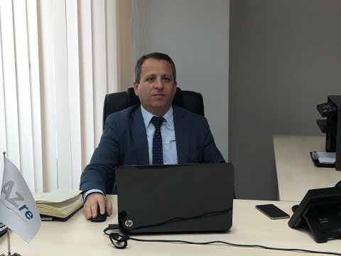 46 yaşlı tələbə Bakı Ali Neft Məktəbini seçdi