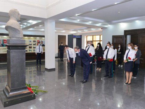 Baş Prokuror ictimai köməkçilərilə görüşdü - FOTO