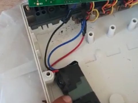 “Azərişıq” 19 qanunsuz qoşulma aşkar etdi - FOTO