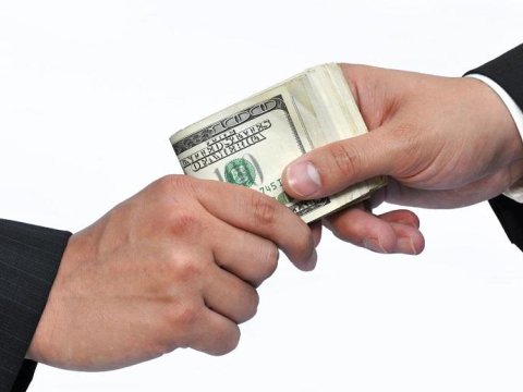 Auditorlar Palatasının yüksək vəzifəli məmuru həbs olundu - Rəsmi  
