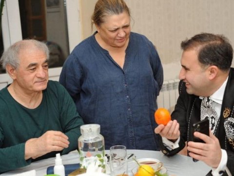 Fəxrəddin Manafov xəstəxanadan evə buraxıldı - FOTO