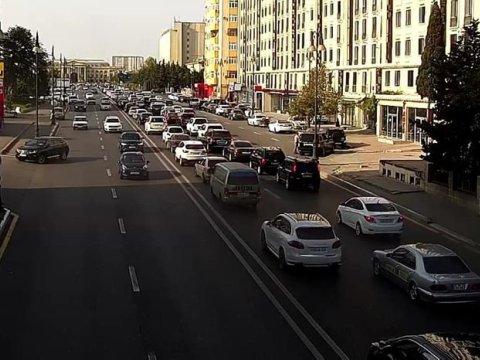 Bakıda qəza sıxlığa səbəb oldu - FOTO