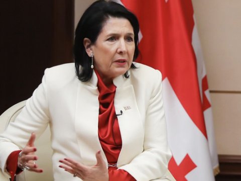Gürcüstan prezidenti Azərbaycan və Ermənistanı barışığa çağırdı