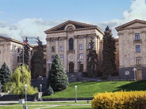 Ermənistan parlamenti təcili xüsusi iclas çağırdı