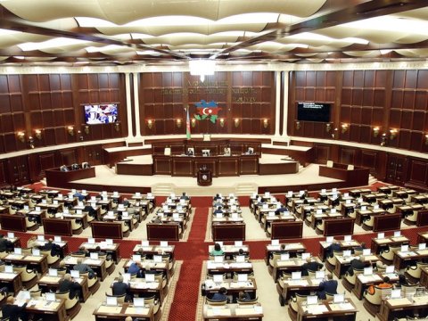 Milli Məclis təcili iclas çağırdı