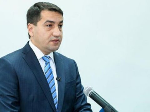 Hikmət Hacıyev: Silahlı Qüvvələrimiz düşmənə ağır zərbələr endirir