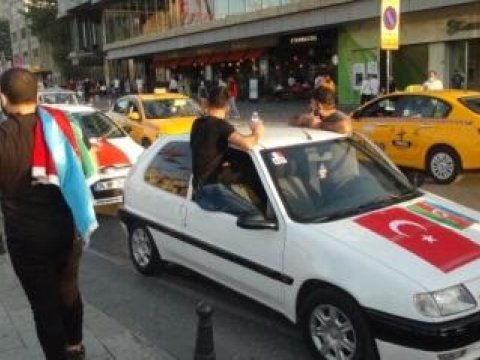 İstanbulda Azərbaycana dəstək aksiyası keçirilib 