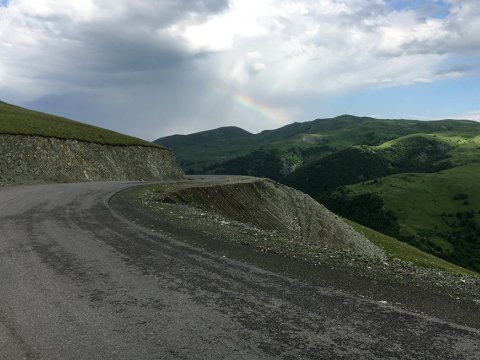 Qarabağı Ermənistana birləşdirən yol DARMADAĞIN EDİLİB