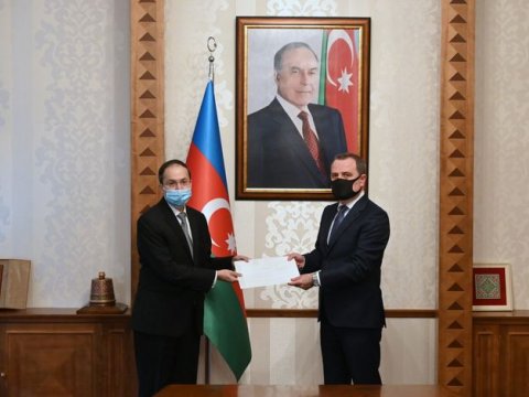 Ceyhun Bayramov Pakistanın yeni səfirini qəbul edib