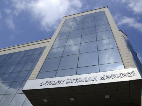 Dövlət İmtahan Mərkəzinin 5 əməkdaşı könüllü ordu sıralarına qoşuldu
