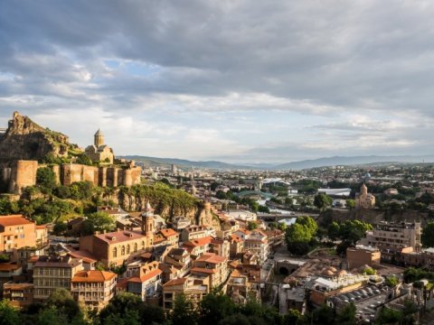 Gürcüstan Bakı və Yerevanı danışıqlar üçün Tbilisiyə DƏVƏT ETDİ 