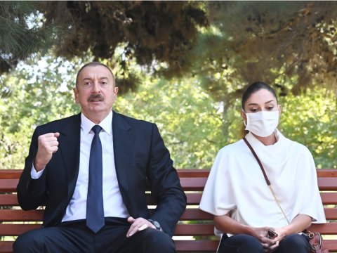 İlham Əliyev: Şərtimə Ermənistan hökuməti əməl edərsə, döyüşlər dayanacaq