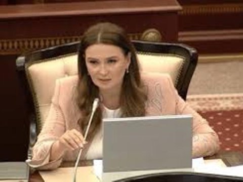 Qənirə Paşayevadan ön cəbhə kəndlərindən olan tələbələrlə bağlı təklif