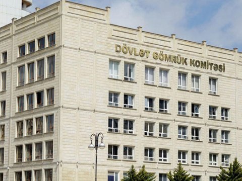 Gömrük Komitəsinin 50 nəfər əməkdaşı könüllü olaraq ordu sıralarına qatılıb