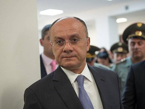 Sabiq müdafiə naziri: “Hazırda cəbhədə mövqe döyüşləri gedir”