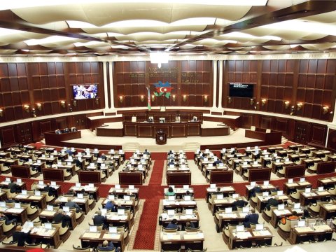 Milli Məclis bu gün yenidən toplaşır - gündəlikdə 14 məsələ var