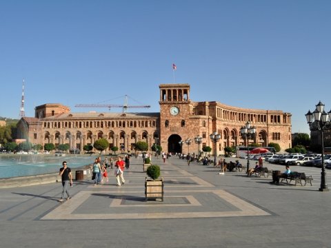 Yerevan Bakını Putinin hərbi blokuna ŞİKAYƏT EDƏCƏK