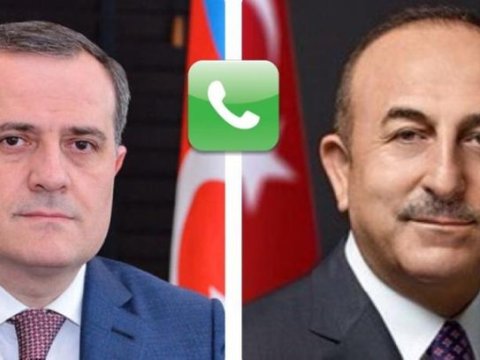 Ceyhun Bayramov Mövlud Cavuşoğlu ilə cəbhədəki durumu müzakirə etdi