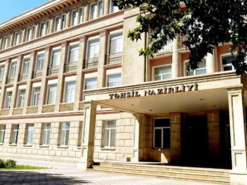 Təhsil Nazirliyi Silahlı Qüvvələrə Yardım Fonduna 50 000 manat pul ayırıb