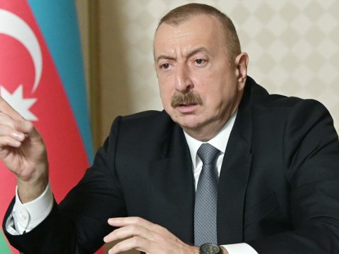  İlham Əliyev: “Onları iti qovan kimi qovuruq”